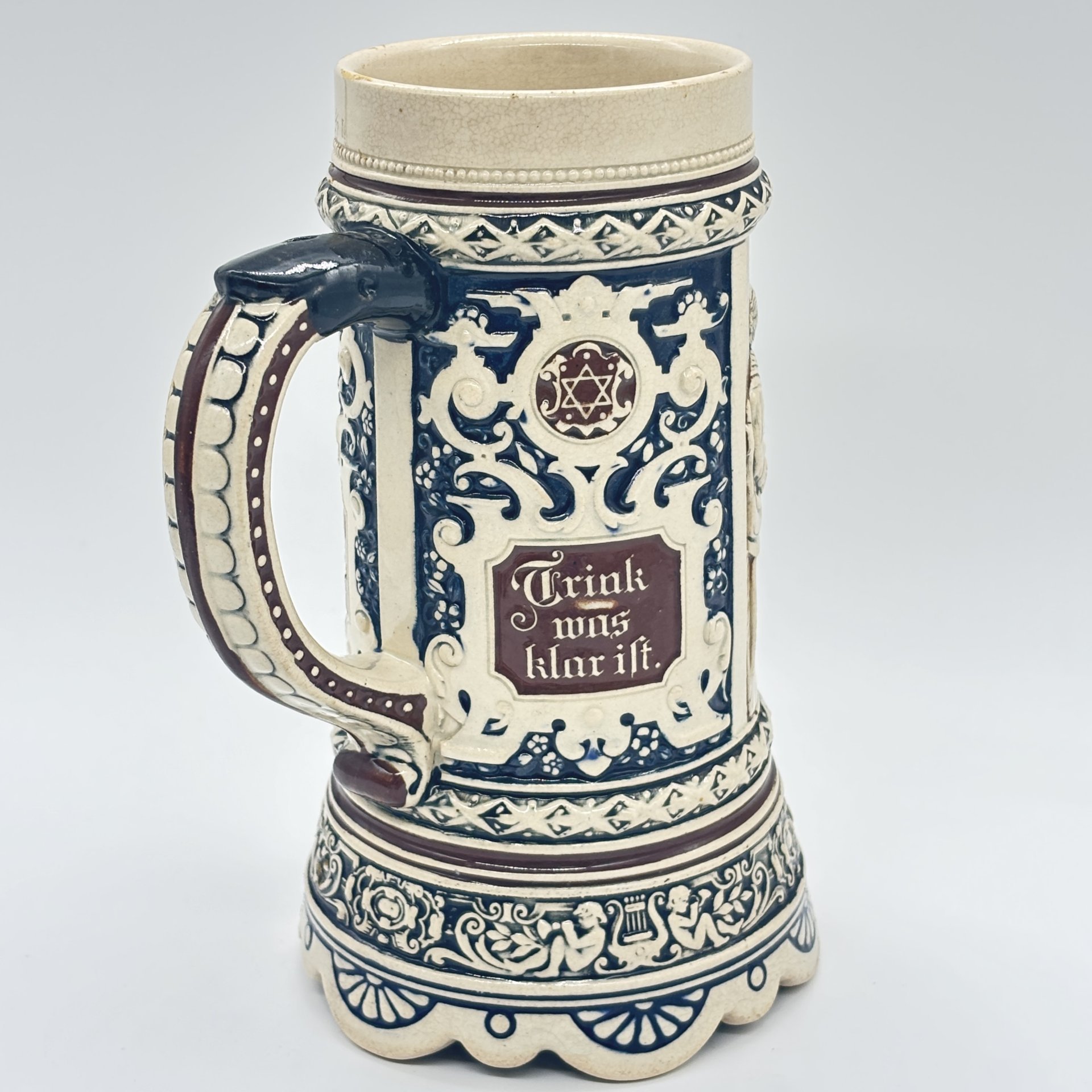 Кружка пивная "Sprich, was wahr ist, trink, was klar ist" ("Говори правду, пей то, что прозрачно"), керамика, Германия, 1960-1990 гг.