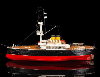 Модель эскадренного броненосца "Георгий Победоносец" в масштабе 1:100