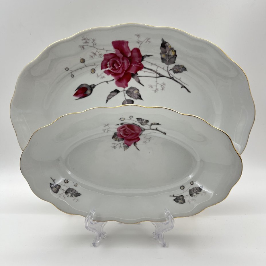 Набор из 2-х блюд (селёдочниц), украшенных изображением розы, фарфор, деколь, золочение, Karolina (Фарфоровая мануфактура «Каролина», Польша), Польша, 1980-1990 гг.