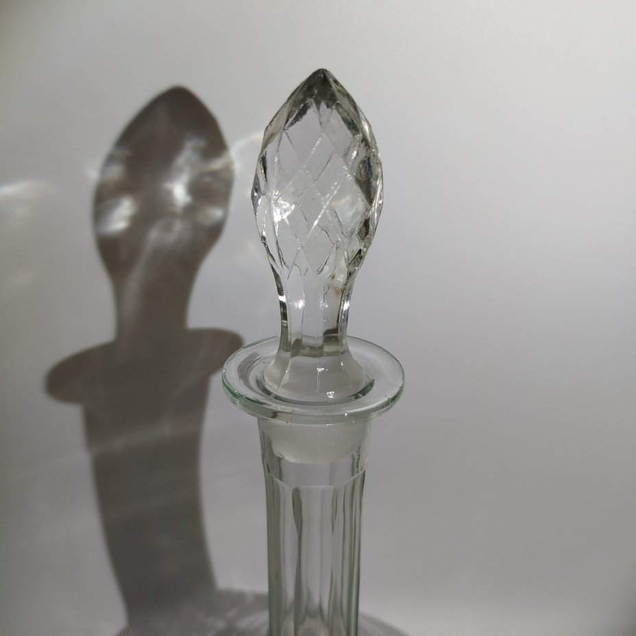 Графин (штоф) с рельефным декором