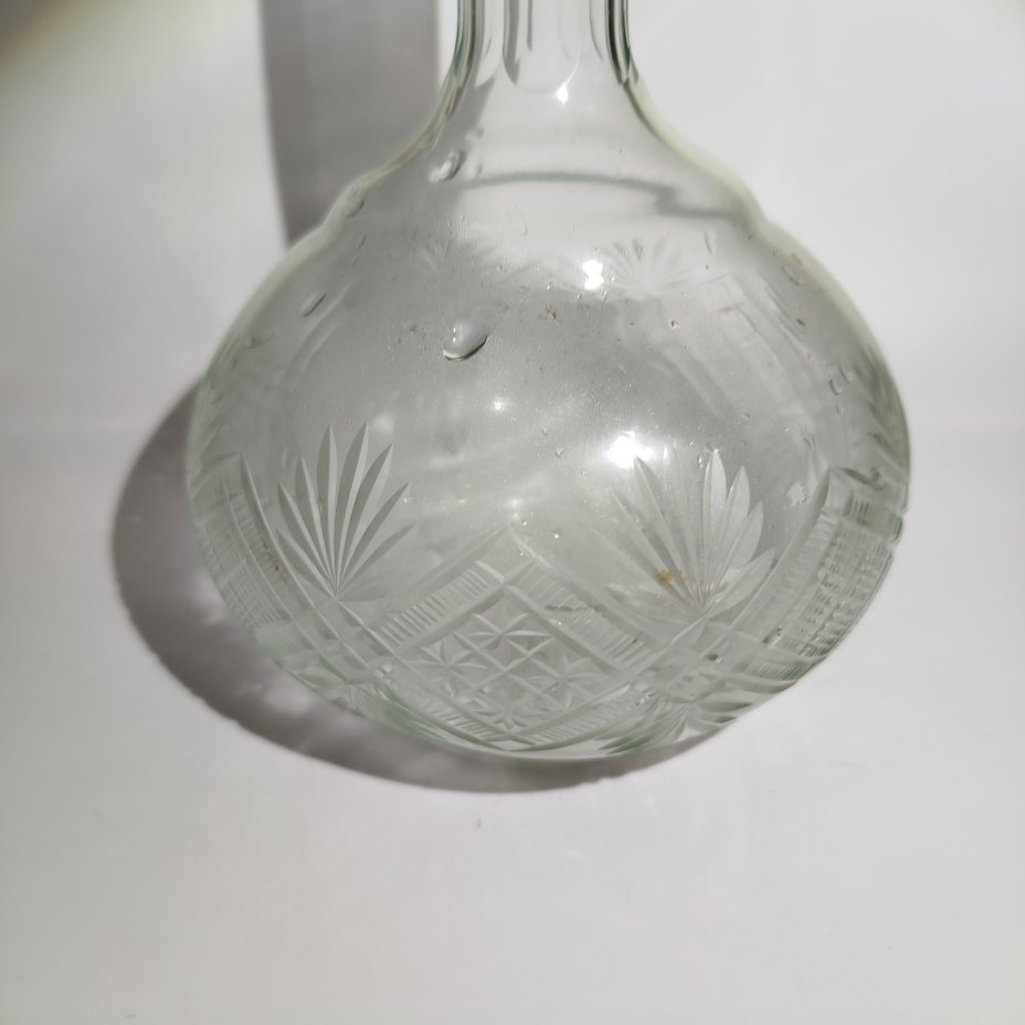 Графин (штоф) с рельефным декором