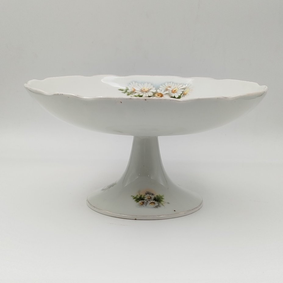 Фруктовница с декором в виде ромашек (экспортное клеймо), фарфор, деколь, Дулевский фарфоровый завод (Дулёво), СССР, 1926-1935 гг.