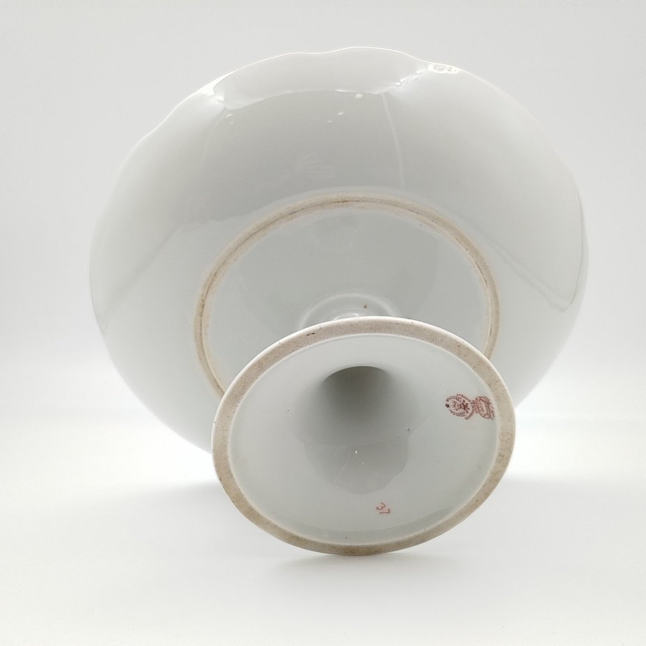 Фруктовница с декором в виде ромашек (экспортное клеймо), фарфор, деколь, Дулевский фарфоровый завод (Дулёво), СССР, 1926-1935 гг.