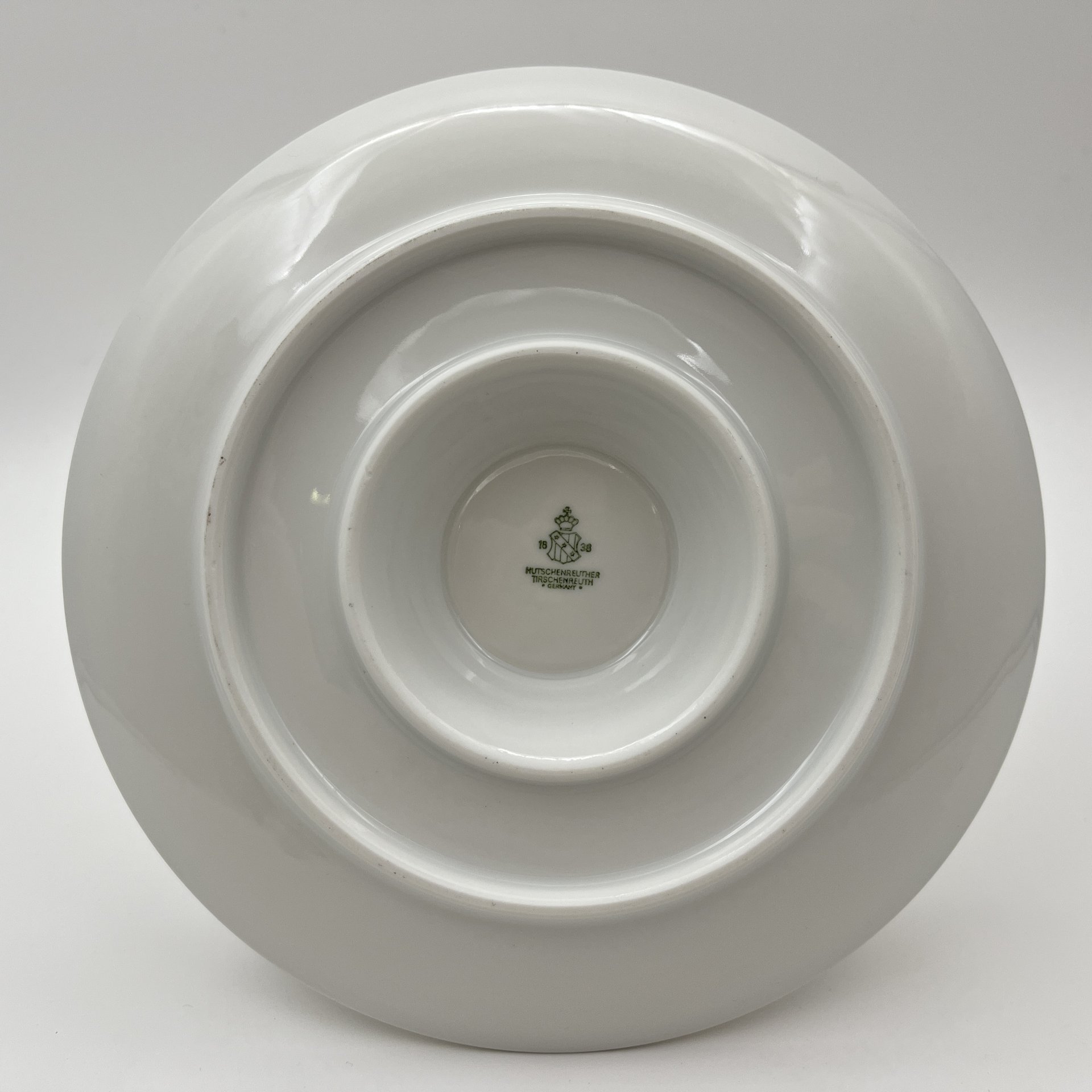 Соусник с растительным декором, серия "Charleroi-Bruxelles", фарфор, золочение, Tirschenreuth, Германия, 1969-1990 гг.