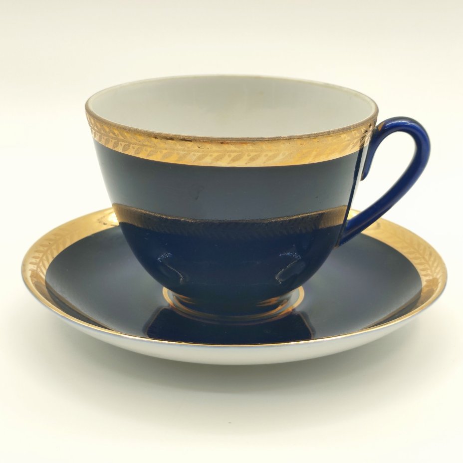 Пара чайная "Колос", фарфор, крытье кобальтом, золочение, Ленинградский фарфоровый завод (ЛФЗ), СССР, 1970-1991 гг.