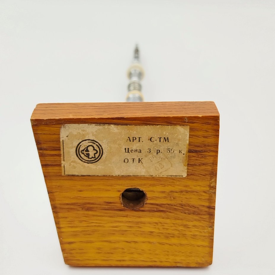 Винтажная сувенирная статуэтка "Останкинская башня"