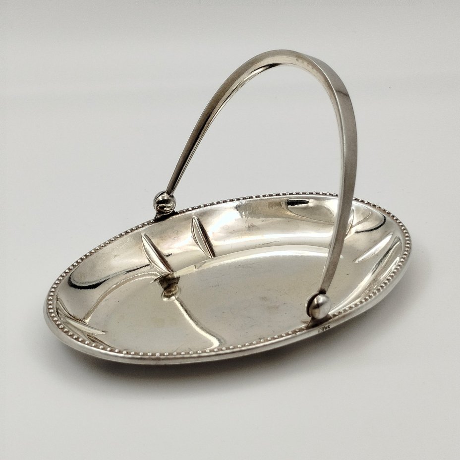 Орешница овальной формы с ручкой, металл, Таллинский ювелирный завод, СССР, 1950-1964 гг.