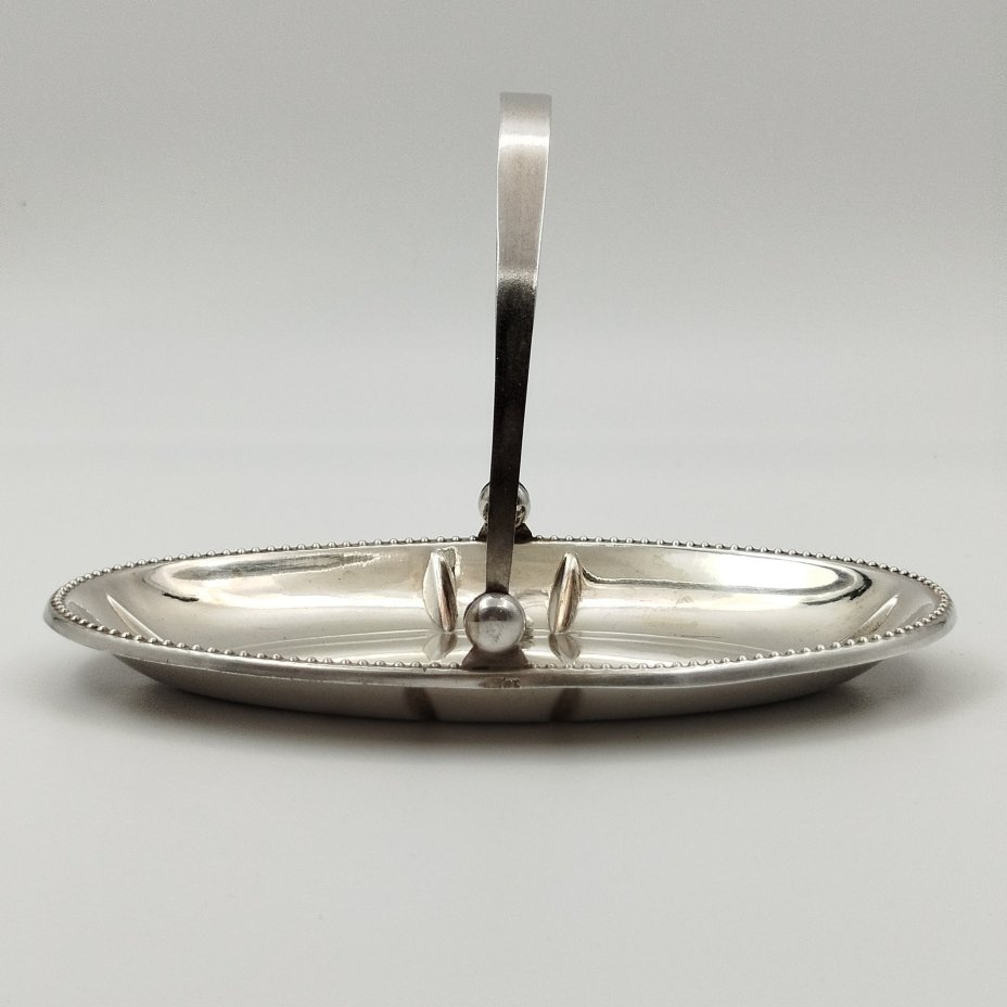 Орешница овальной формы с ручкой, металл, Таллинский ювелирный завод, СССР, 1950-1964 гг.