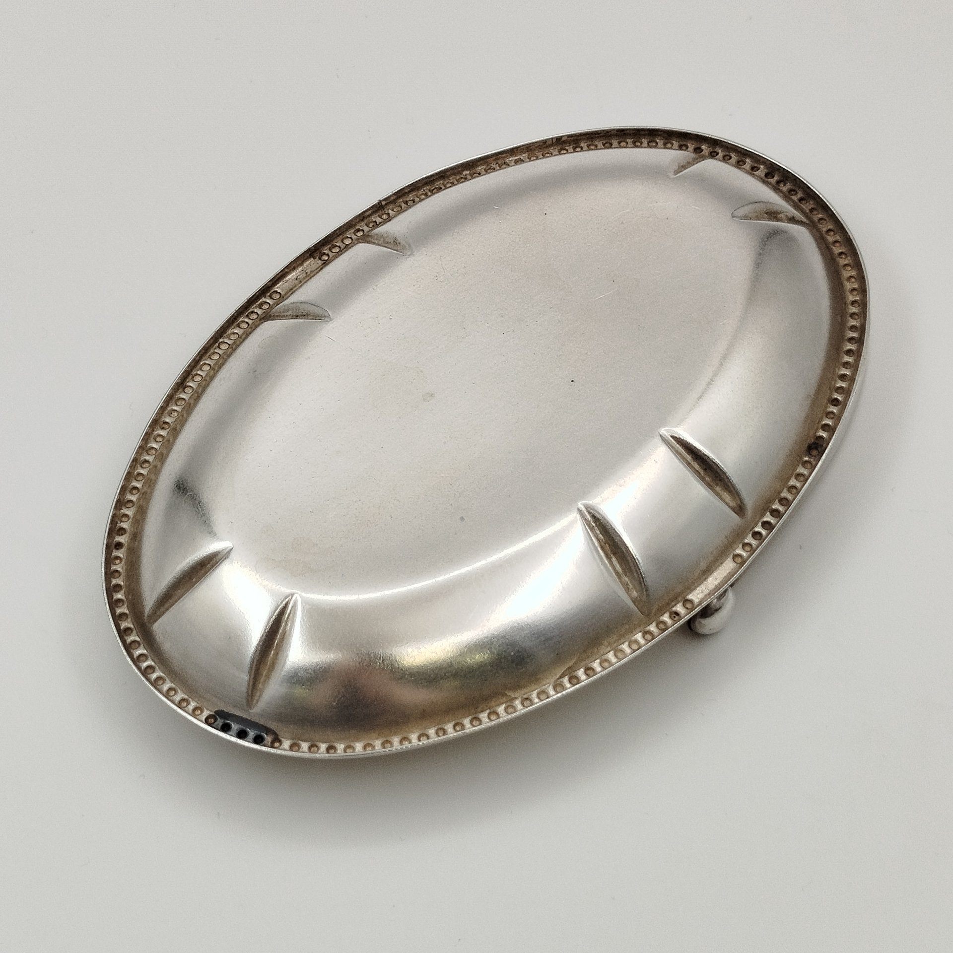 Орешница овальной формы с ручкой, металл, Таллинский ювелирный завод, СССР, 1950-1964 гг.