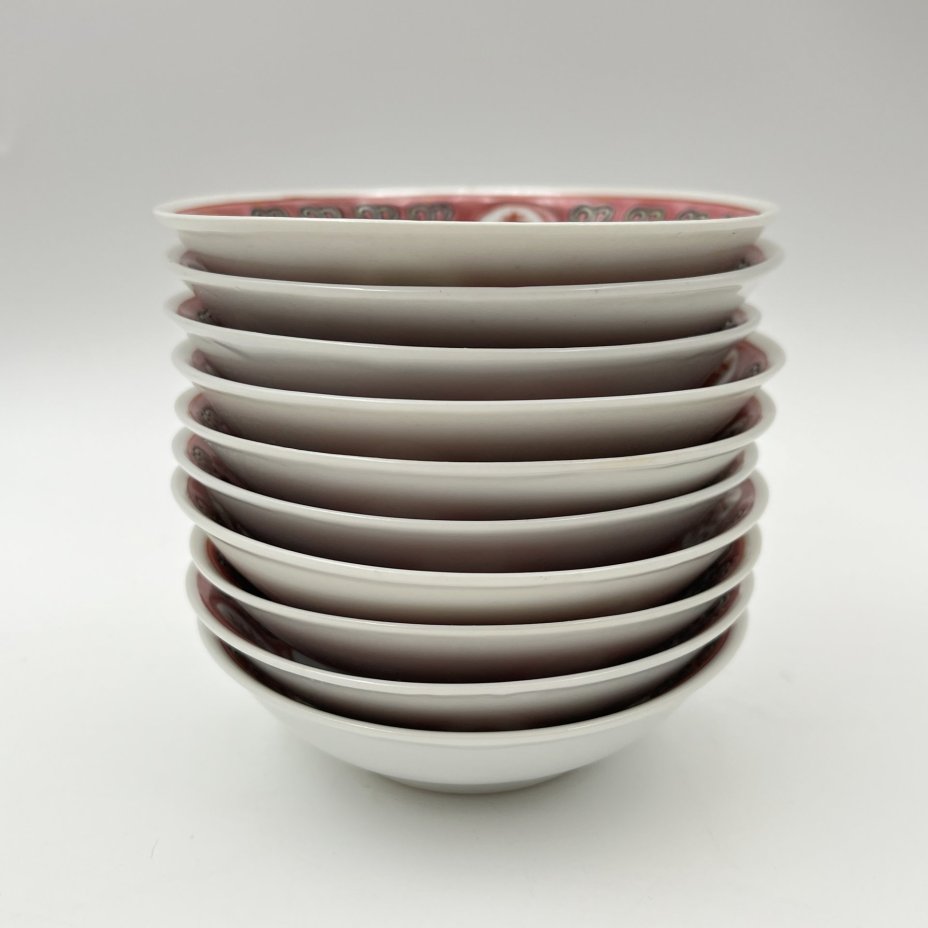 Набор из 10-ти пиал, украшенных иероглифами ("тысячи лет Вам без конца"), фарфор, роспись, Китай, 1960-1980 гг.