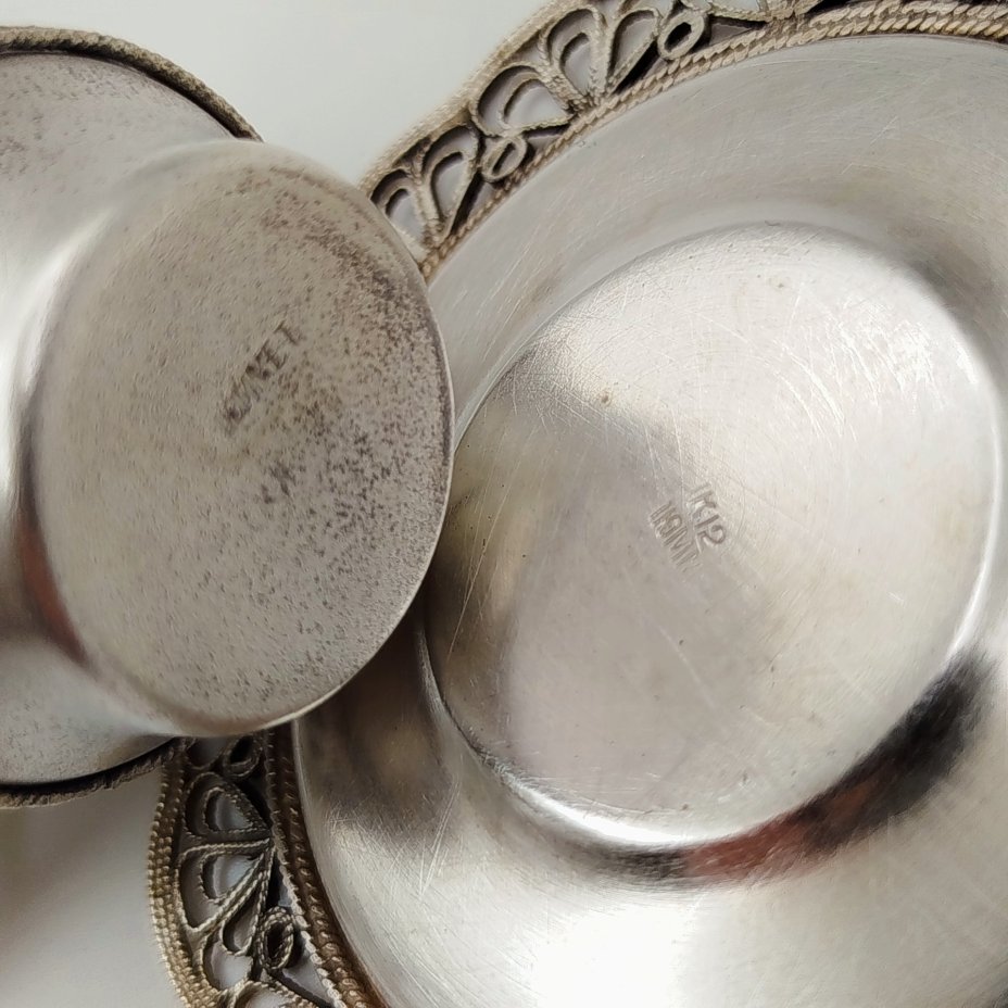 Пара кофейная, украшенная ажурным декором