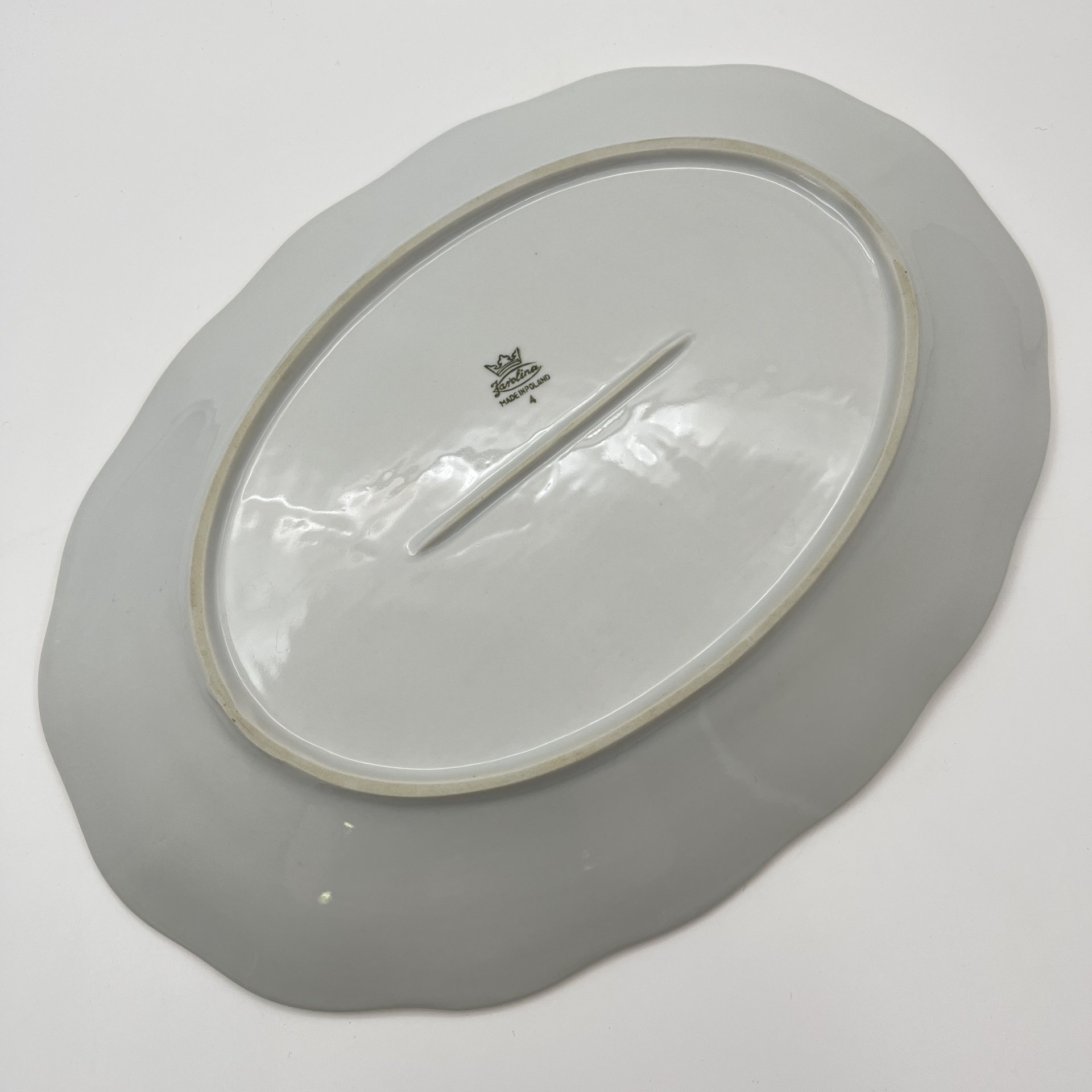 Блюдо, украшенное изображением розы, фарфор, деколь, золочение, Karolina (Фарфоровая мануфактура «Каролина», Польша), Польша, 1980-1990 гг.