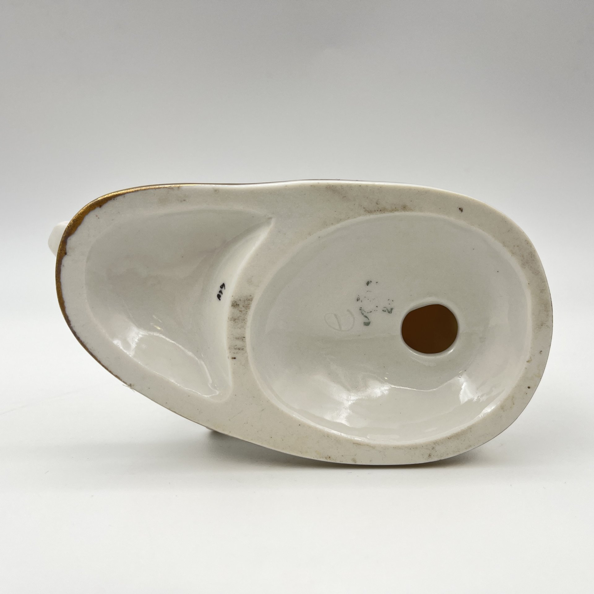 Статуэтка "Маленькая балерина" ("Машенька"), автор С.Б. Велихова, фарфор, роспись, золочение, Ленинградский фарфоровый завод (ЛФЗ), СССР, 1970-1986 гг.