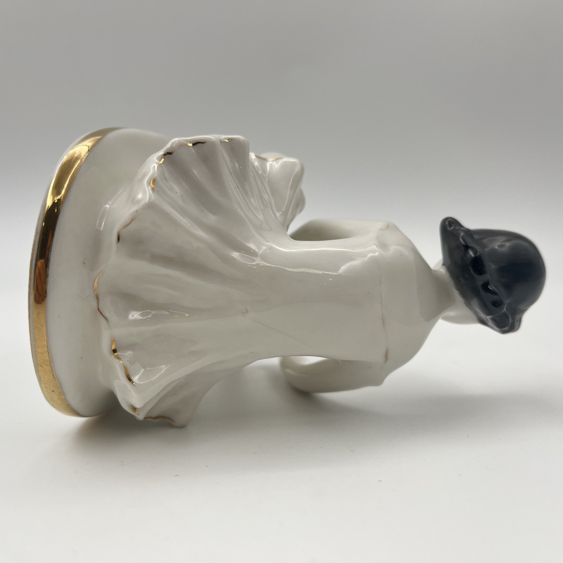 Статуэтка "Маленькая балерина" ("Машенька"), автор С.Б. Велихова, фарфор, роспись, золочение, Ленинградский фарфоровый завод (ЛФЗ), СССР, 1970-1986 гг.