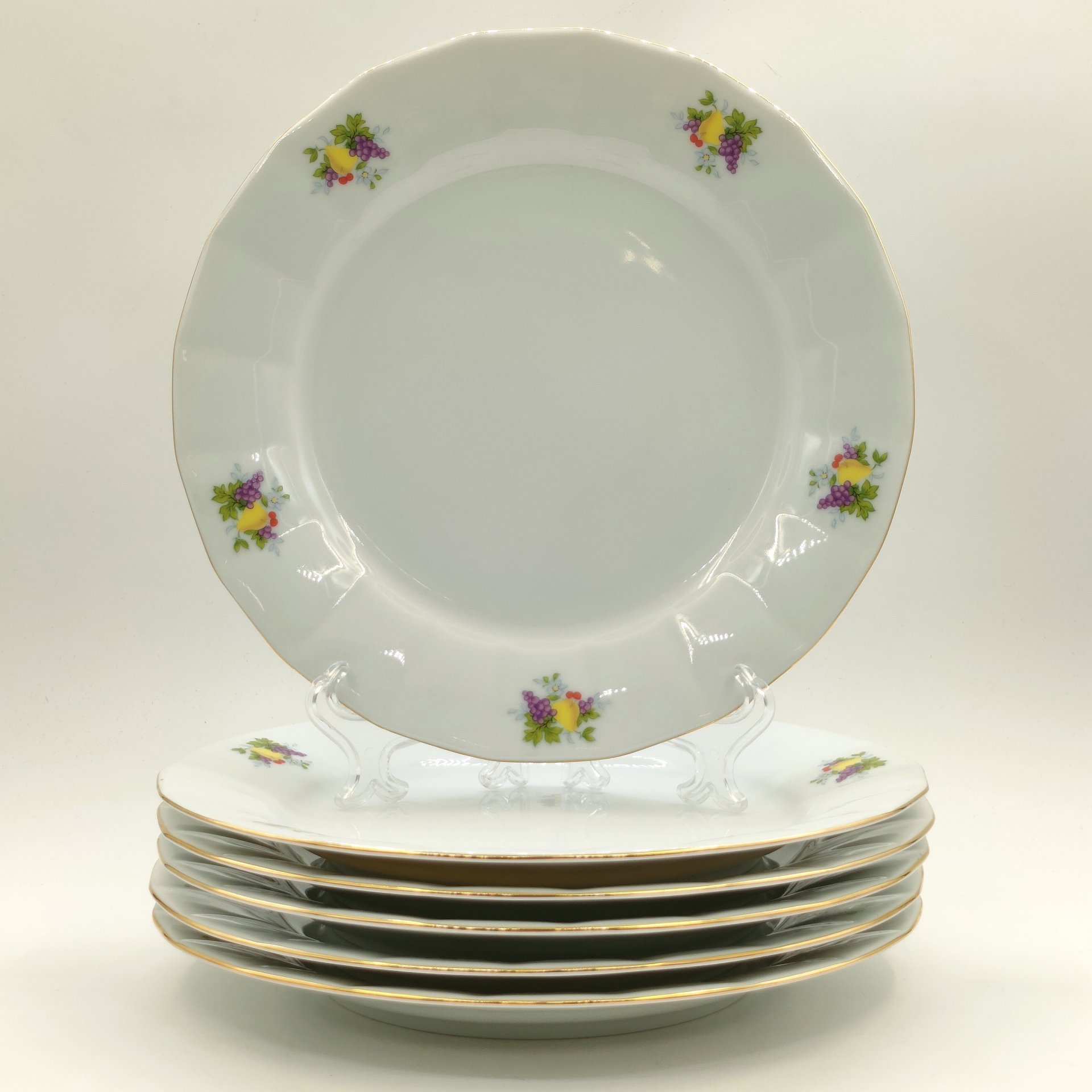 Набор из 6-ти обеденных тарелок с декором в виде фруктов и ягод, фарфор, деколь, золочение, Epiag D. F., Чехия, 1990-2015 гг.