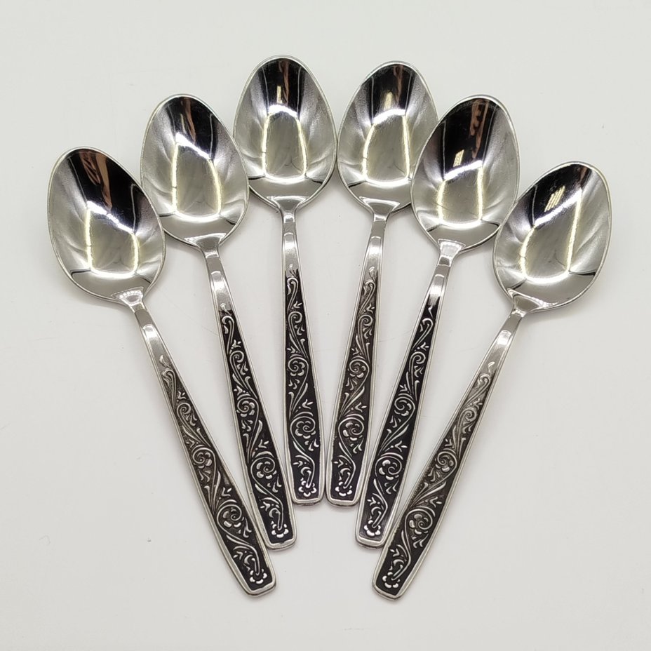 Набор из 6-ти чайных ложек с цветочным декором, нержавеющая сталь, Павловский завод художественных металлоизделий им. С.М. Кирова, СССР