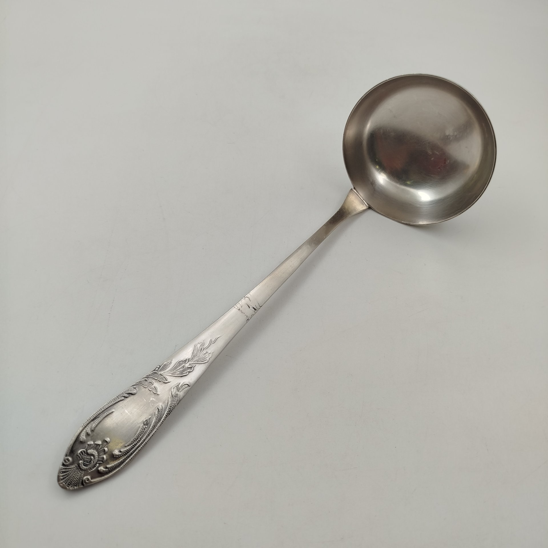 Половник с растительным декором, мНЦ (медь-никель-цинк), Вольнянский завод столовых приборов им. Шевченко (ЗiШ, ЗиШ), СССР, 1970-1990 гг., Вольнянский завод столовых приборов им. Шевченко (ЗiШ