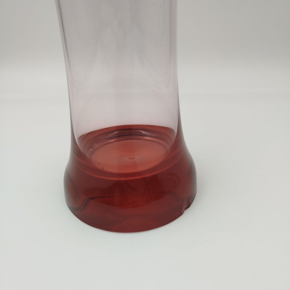 Ваза розоватого оттенка с волнистым краем (большая), Ливанский стекольный завод (Līvānu stikla fabrikа)