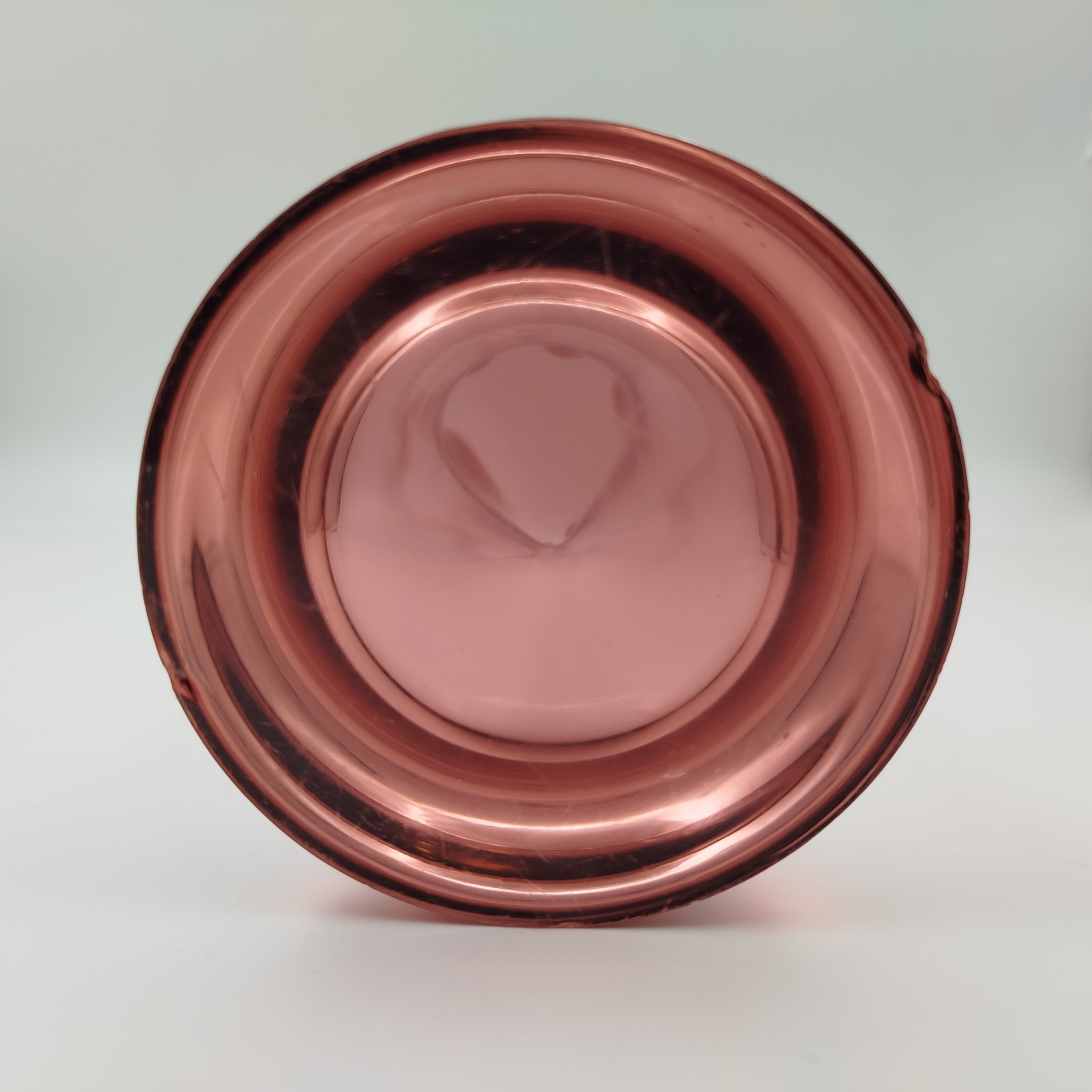 Ваза розоватого оттенка с волнистым краем (большая), Ливанский стекольный завод (Līvānu stikla fabrikа), цветное стекло, СССР, 1960-1980 гг.