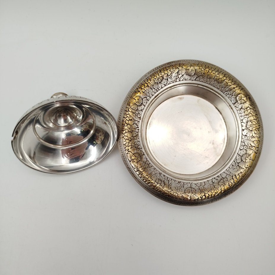 Маслёнка в восточным стиле с флоральным декором