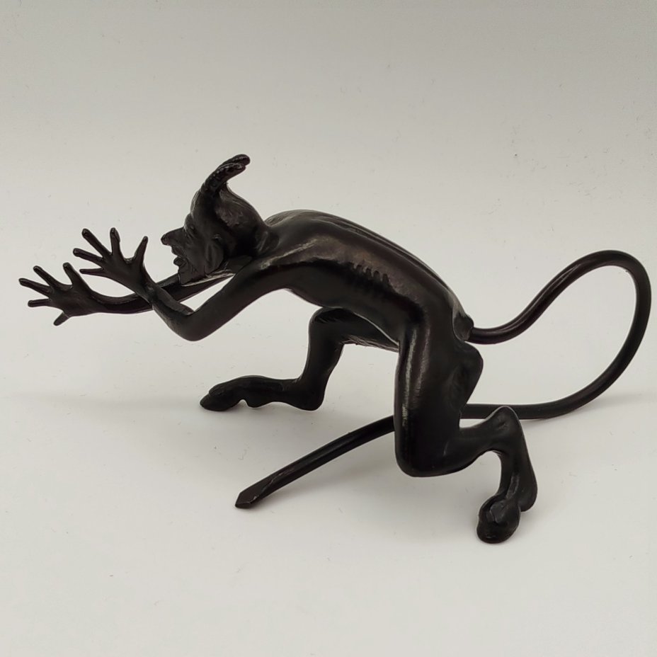 Статуэтка "Чертик"