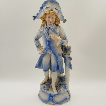 Статуэтка "Галантный кавалер", фарфор, роспись, Западная Европа, 1930-1950 гг.