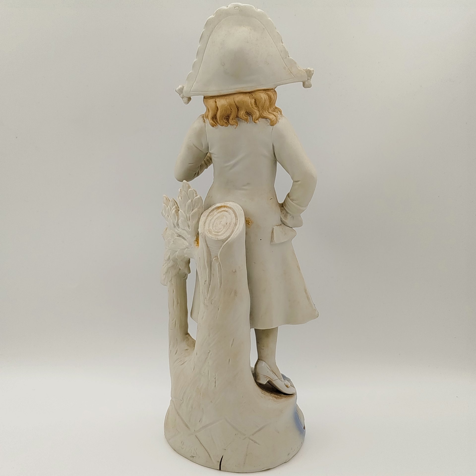 Статуэтка "Галантный кавалер", фарфор, роспись, Западная Европа, 1930-1950 гг.