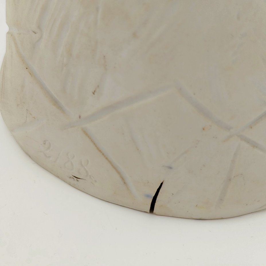 Статуэтка "Галантный кавалер"