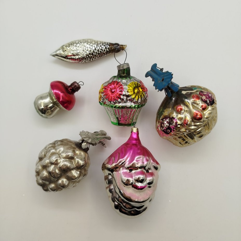 Набор из шести ёлочных игрушек, стекло, металл, СССР, 1960-1980 гг.