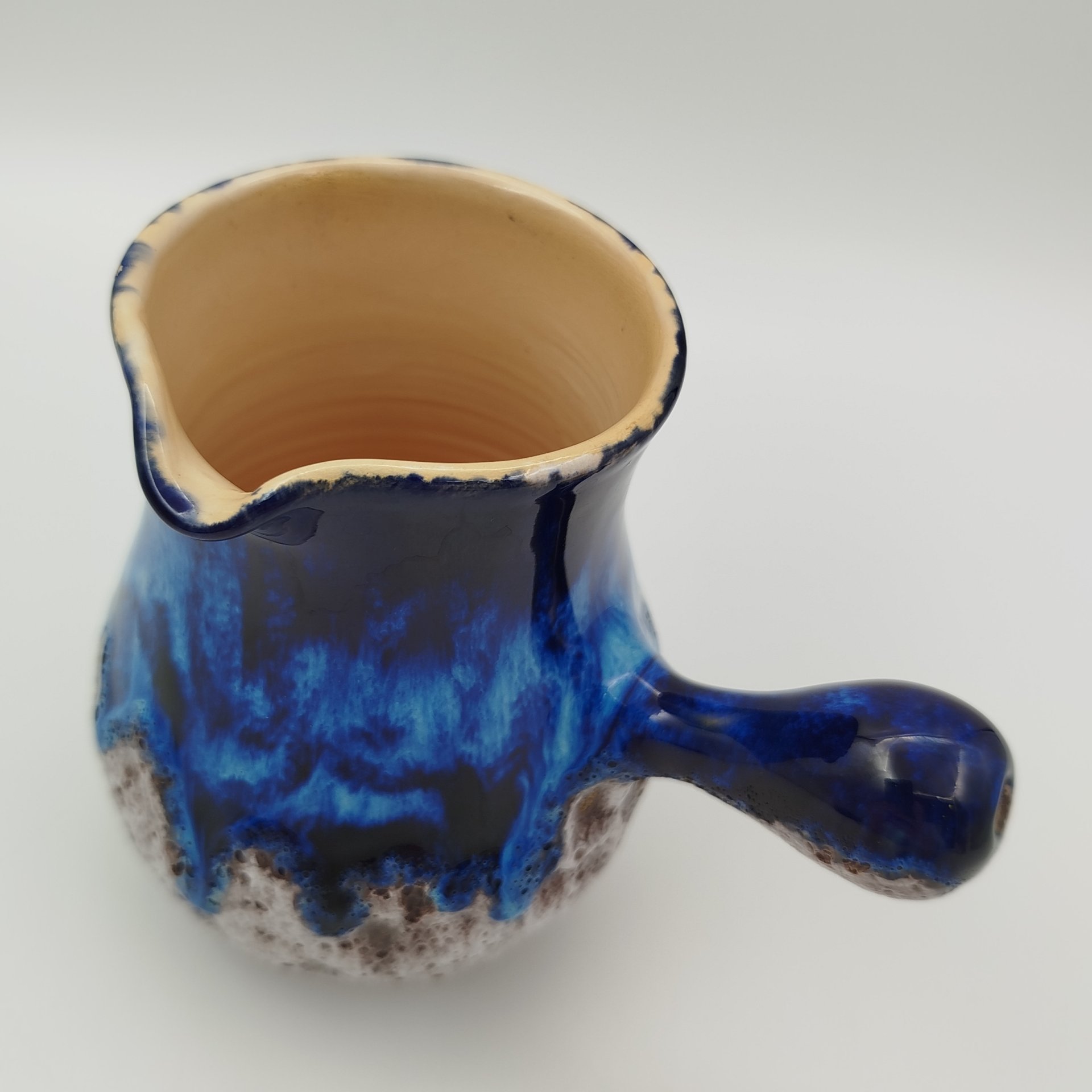 Молочник (сливочник) в технике Fat Lava, RLM Chantrier, керамика, поливы, Франция, 1960-1980 гг.