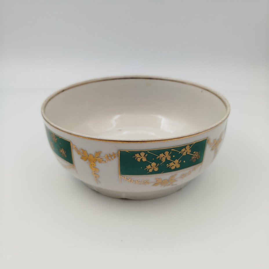 Капельник (салатник) "Золотая вязь" на изумрудном фоне, фарфор, крытье, золочение, Барановский фарфоровый завод, СССР, 1950-1960 гг.