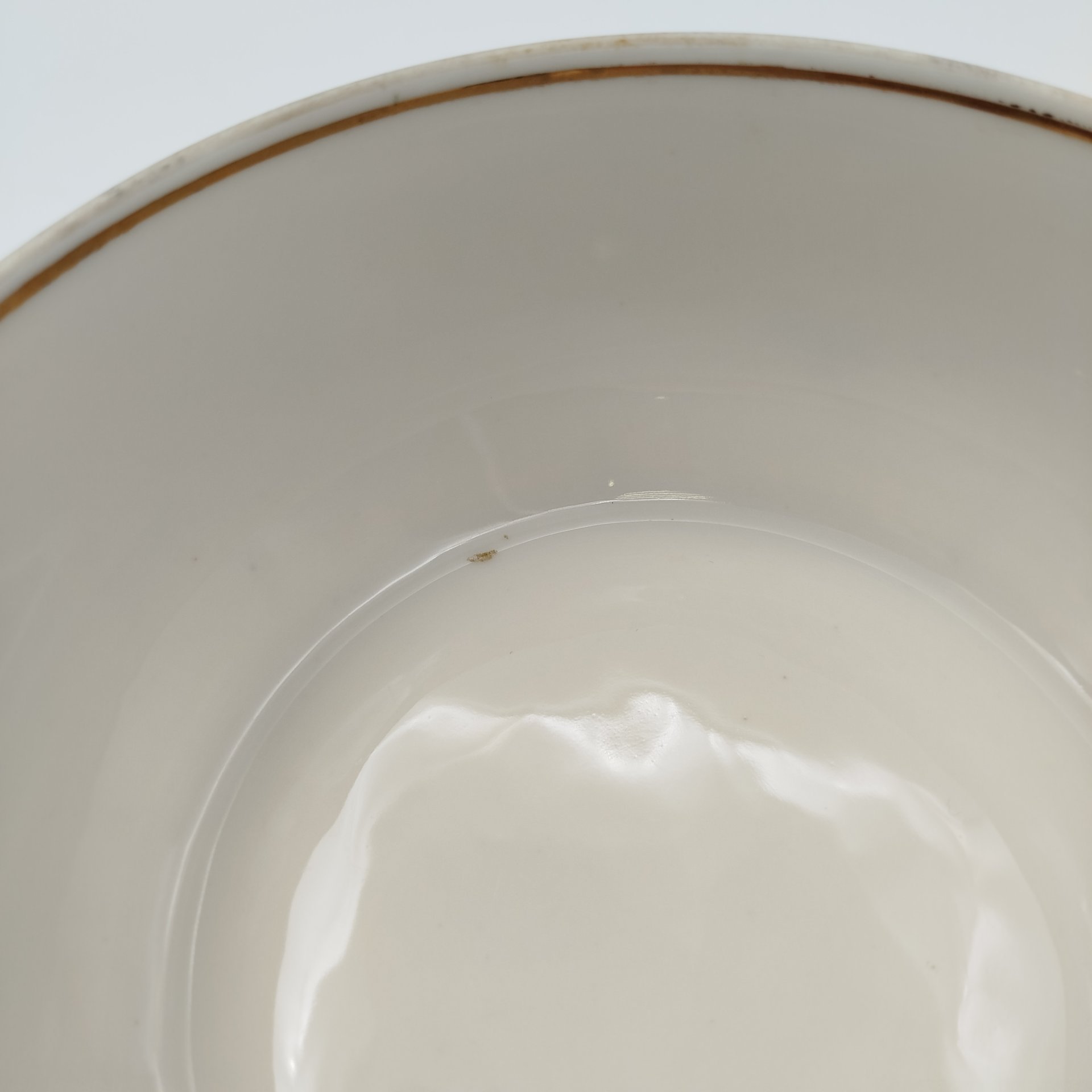 Капельник (салатник) "Золотая вязь" на изумрудном фоне, фарфор, крытье, золочение, Барановский фарфоровый завод, СССР, 1950-1960 гг.