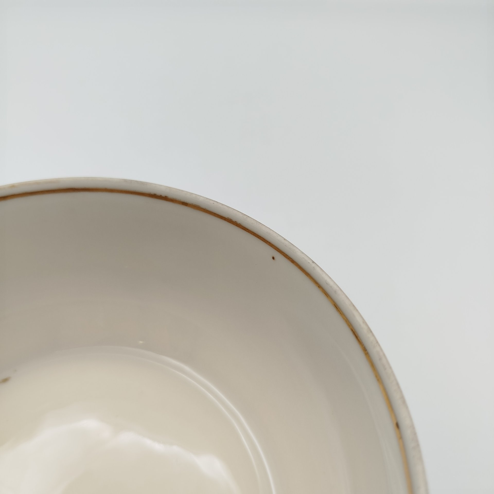 Капельник (салатник) "Золотая вязь" на изумрудном фоне, фарфор, крытье, золочение, Барановский фарфоровый завод, СССР, 1950-1960 гг.