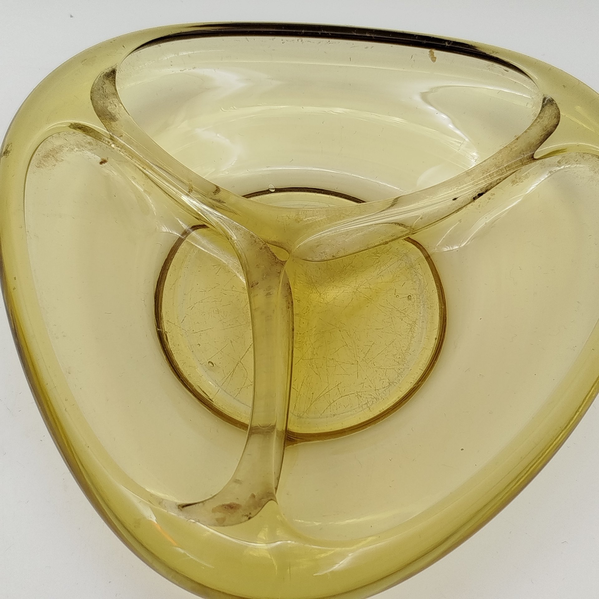 Пепельница трехсекционная, стекло, гутная техника, СССР, 1960-1980 гг.