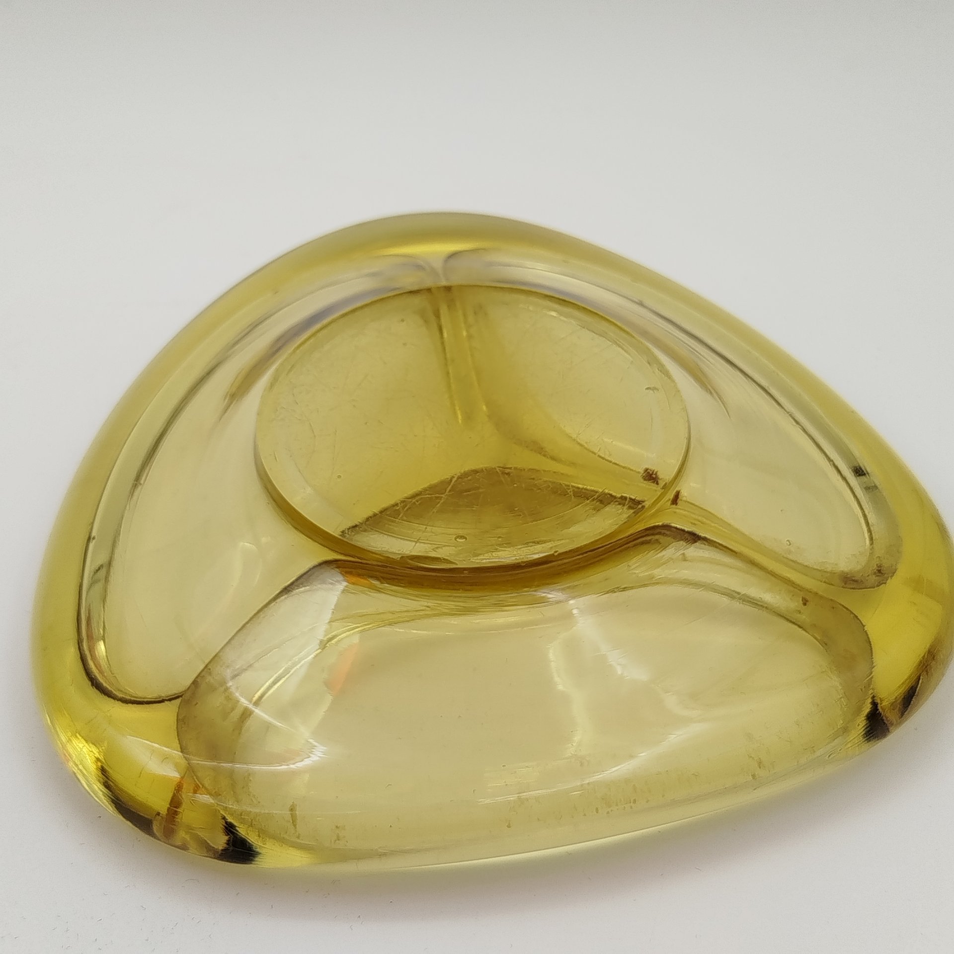 Пепельница трехсекционная, стекло, гутная техника, СССР, 1960-1980 гг.