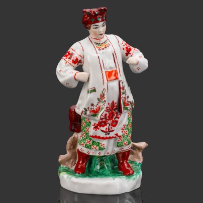 Статуэтка "Одарка", скульптор В.И. Щербина, фарфор, роспись, Киевский экспериментальный керамико-художественный завод (КЭКХЗ), Украина, 1991-2004 гг.
