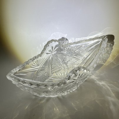 Салатник-ладья с геометрическим декором, хрусталь, пресс, СССР, 1970-1990 гг.