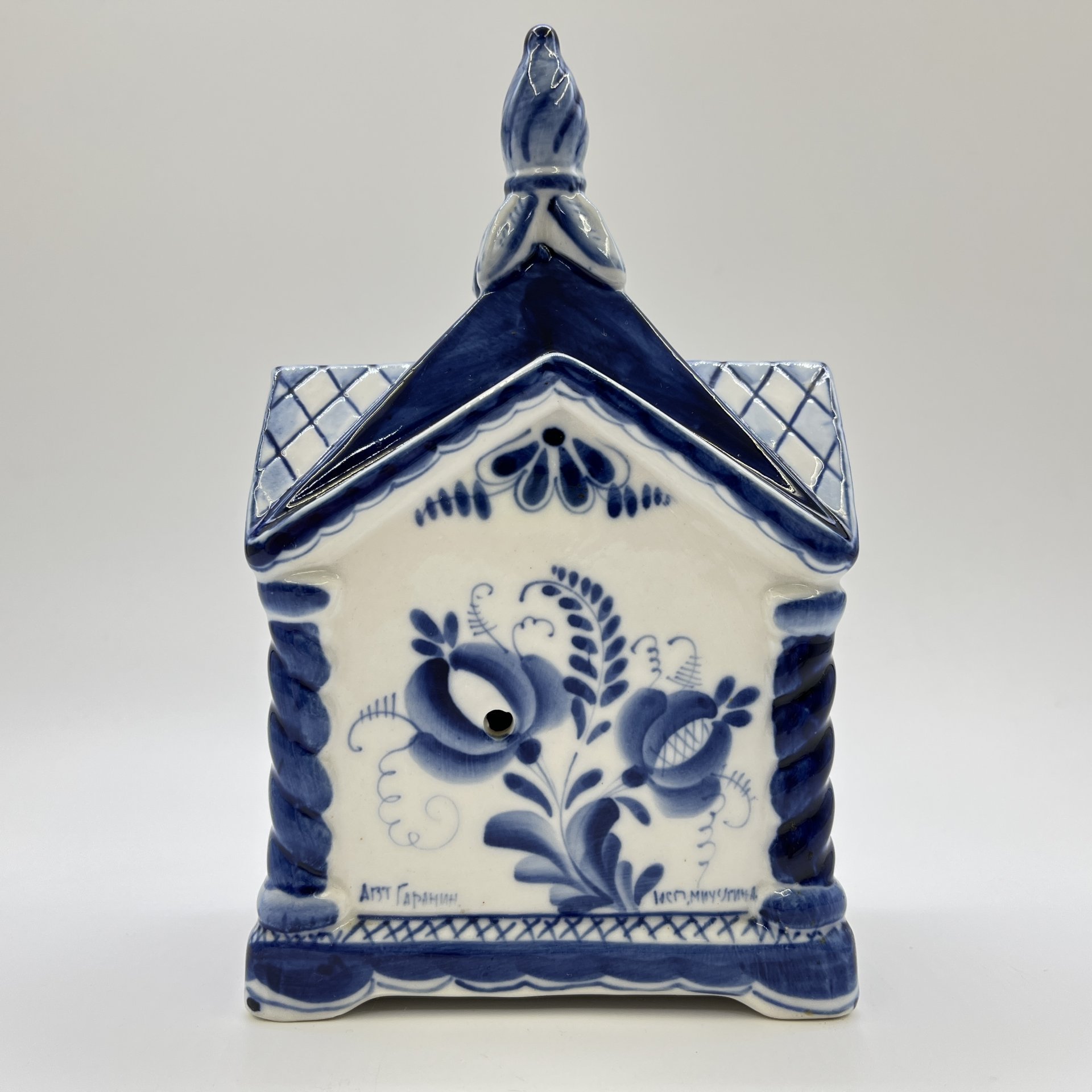 Часы настольные "Терем", автор Гаранин, фарфор, роспись, металл, пластик, Объединение «Гжель», СССР, 1986-1991 гг.