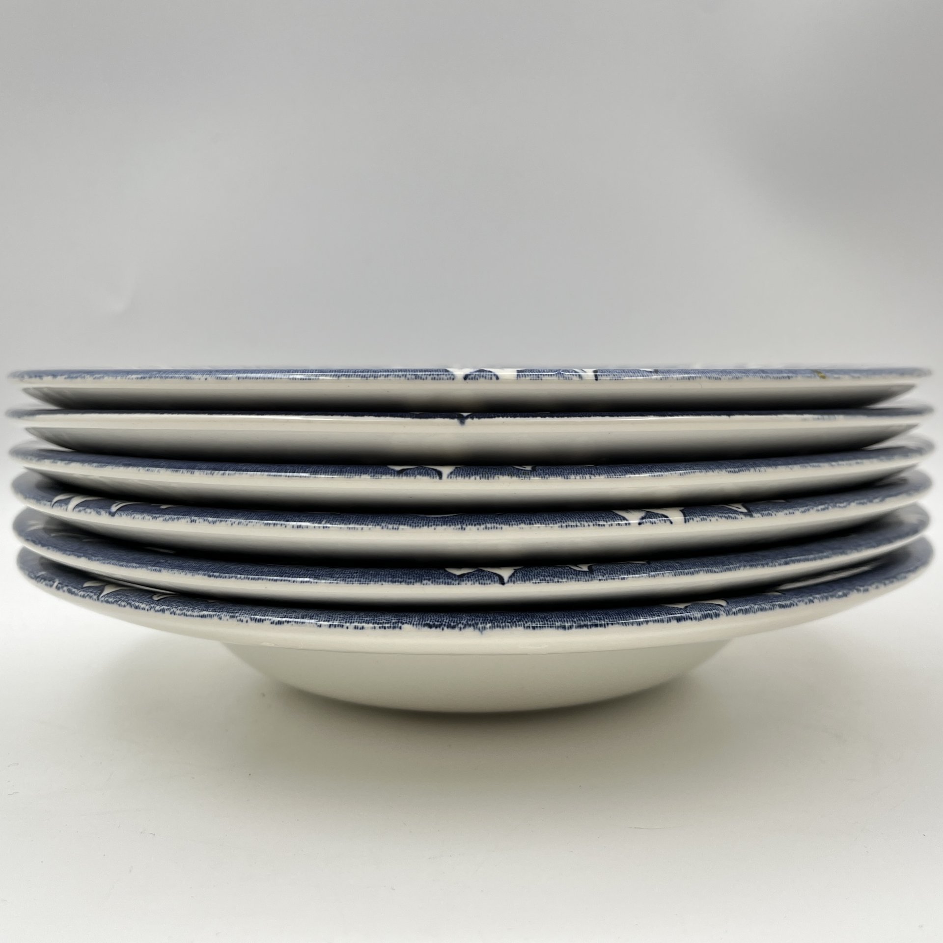 Набор из 6-ти суповых тарелок, серия "Диккенс", English Ironstone Tableware (EIT)