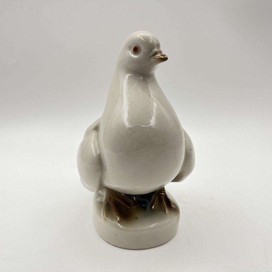 Статуэтка "Голубь", фарфор, роспись, золочение, Турыгинский фарфоровый завод артели «Художественная керамика» (Гжель), СССР, 1950-1960 гг.
