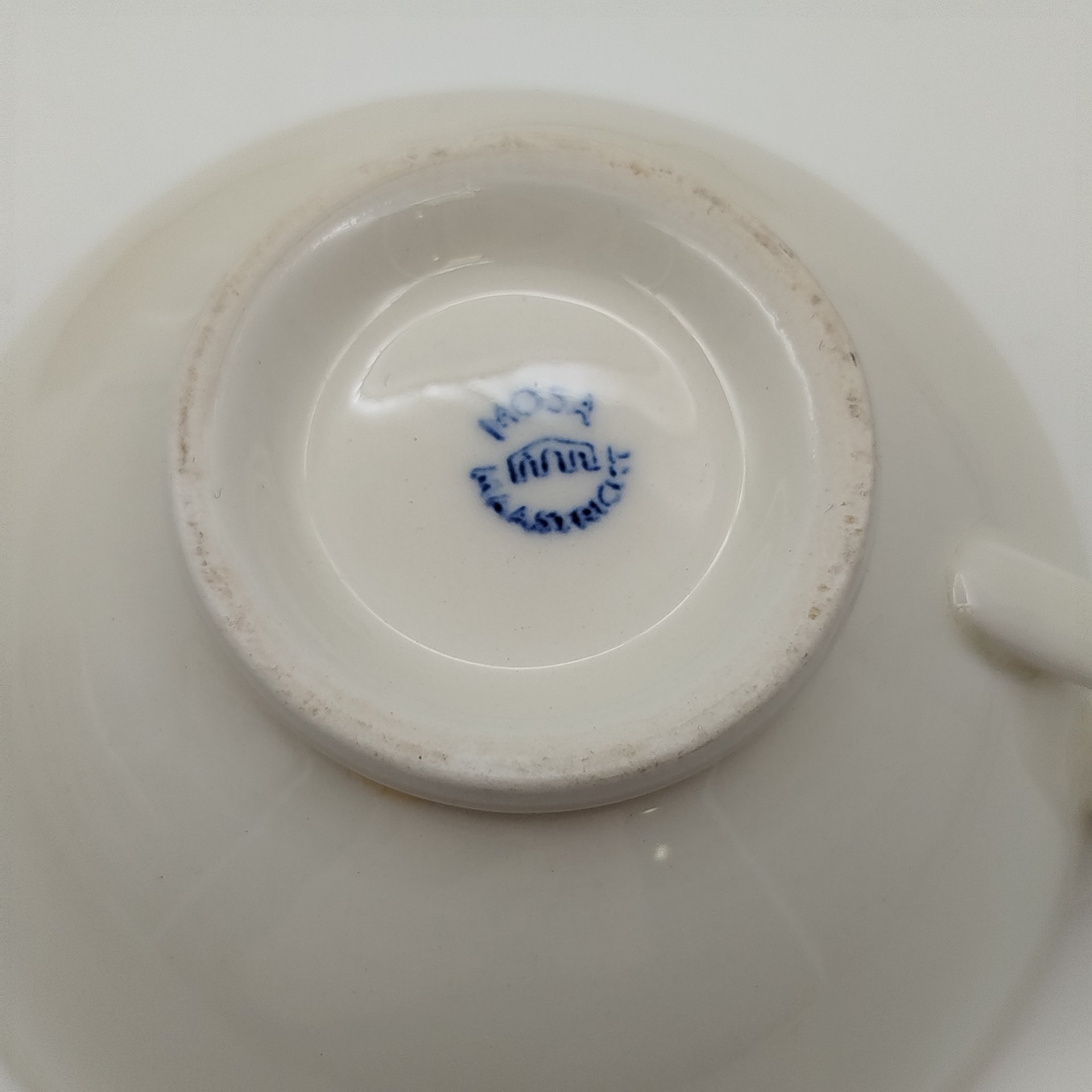 Набор чайных пар цвета слоновой кости на 6 персон, Mosa Maastrich, фаянс, золочение, Нидерланды, 1960-1980 гг.