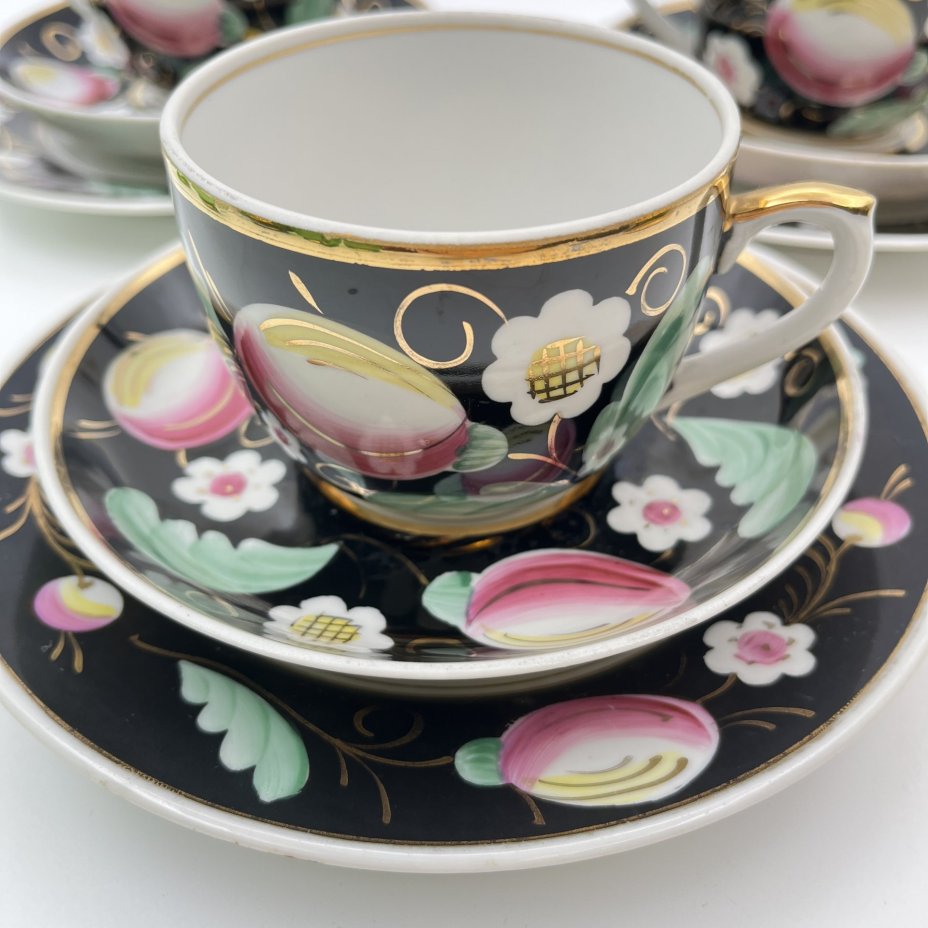 Набор из 3 чайных трио "Слива", автор А.А.Чекулина, фарфор, крытье, роспись, золочение, Дмитровский фарфоровый завод (ДФЗ Вербилки), СССР, 1954-1965 гг.