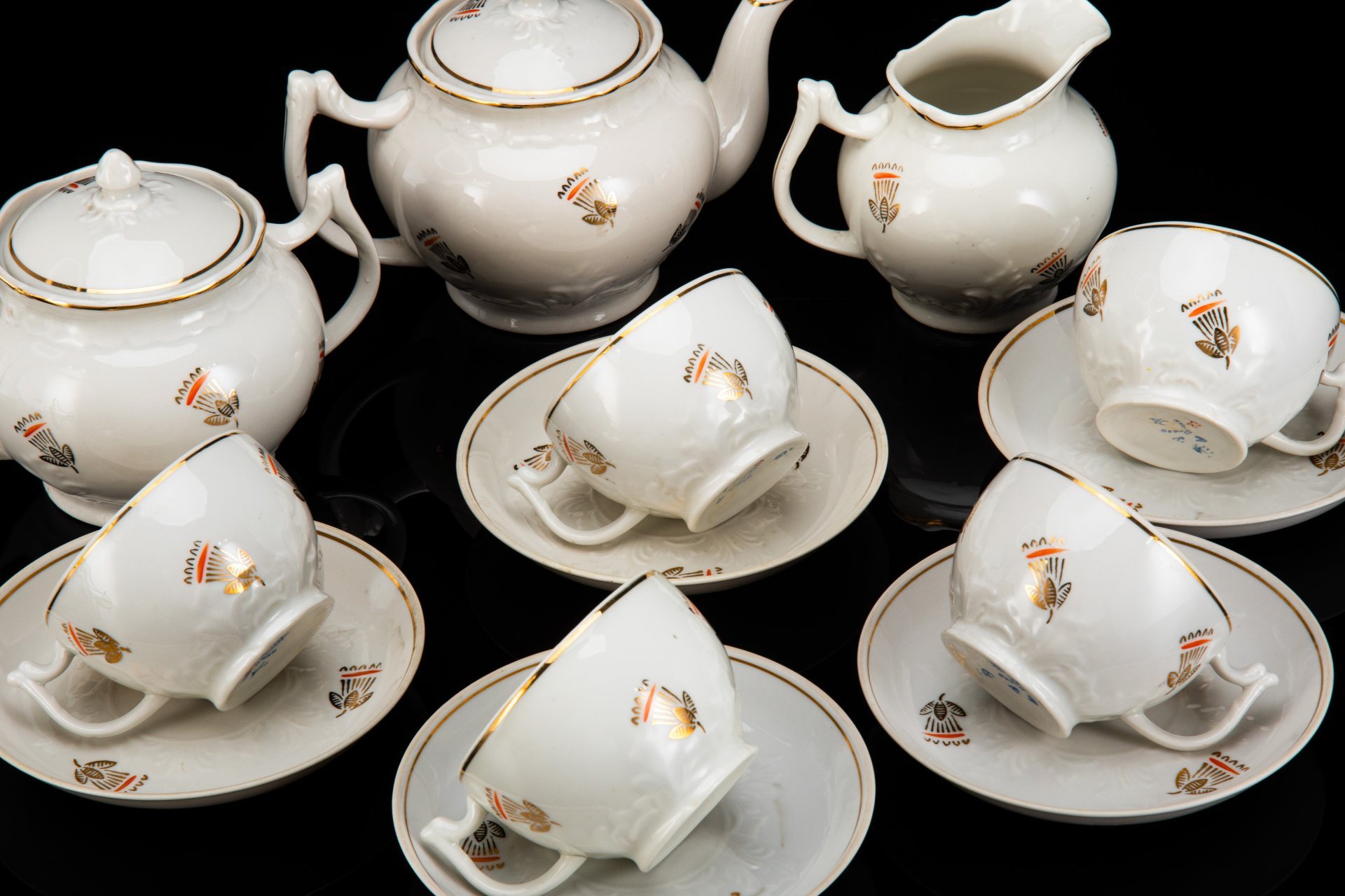 Сервиз чайный на 5 персон "Барбарис" (13 предметов), Дмитровский фарфоровый завод (ДФЗ Вербилки)