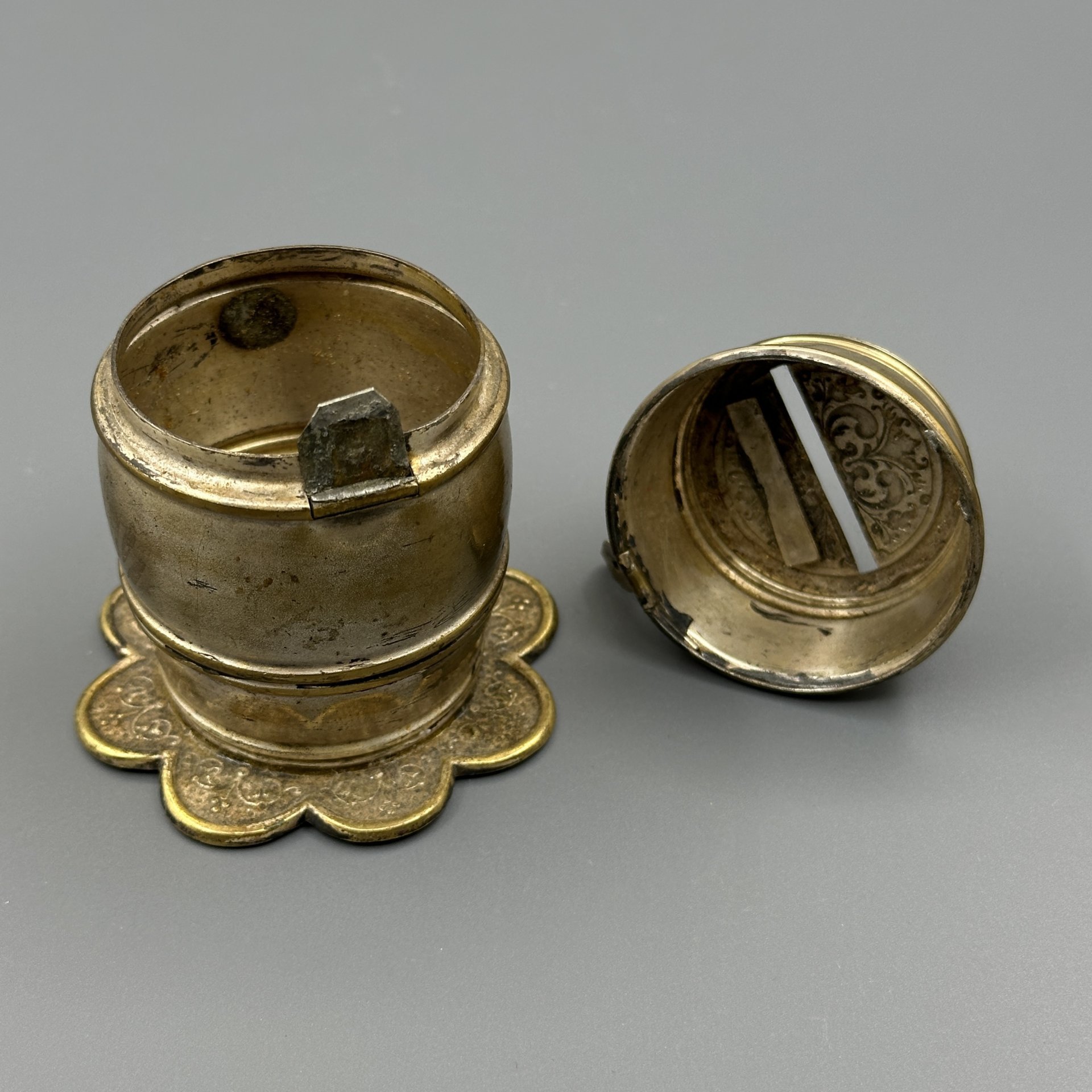 Копилка-бочонок на фигурном основании, металл, серебрение, Württembergische Metallwarenfabrik (WMF), Германия, 1900-1930 гг., Württembergische Metallwarenfabrik (WMF)