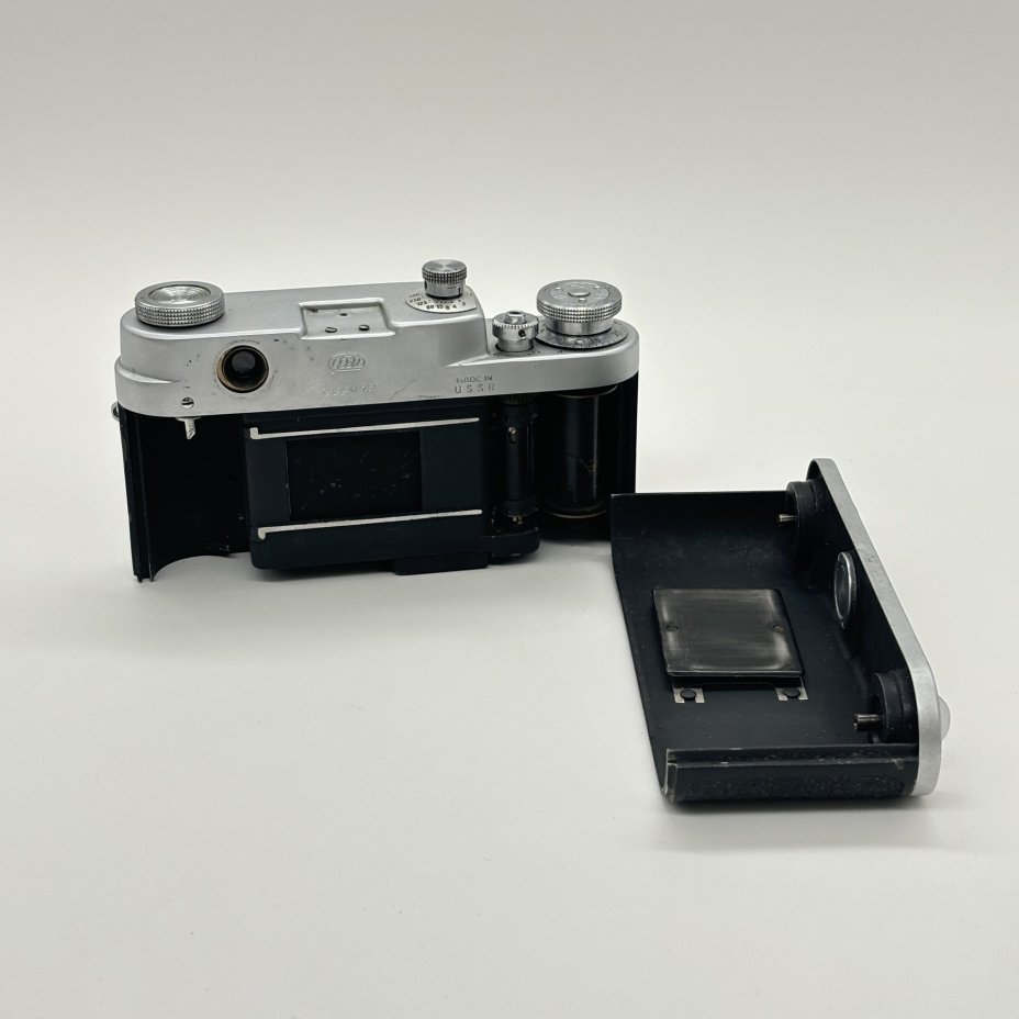 Фотоаппарат "ФЭД-3" (не работает) с объективом "Индустар-26м", металл, стекло, пластик, Харьковский машиностроительный завод им. Дзержинского (ФЭД), СССР, 1961-1979 гг., Харьковский машиностроительный завод им. Дзержинского (ФЭД)