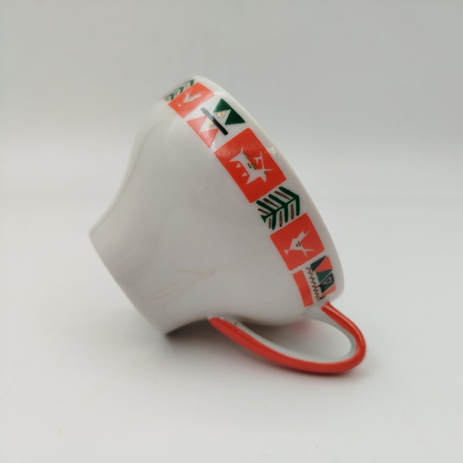 Сервиз «Северный» на 4 персоны (12 предметов), форма «Москва», автор формы С.Е. Яковлева, автор рисунка Н.М. Павлова, фарфор, деколь, Ленинградский фарфоровый завод (ЛФЗ), СССР, 1960-1970 гг.