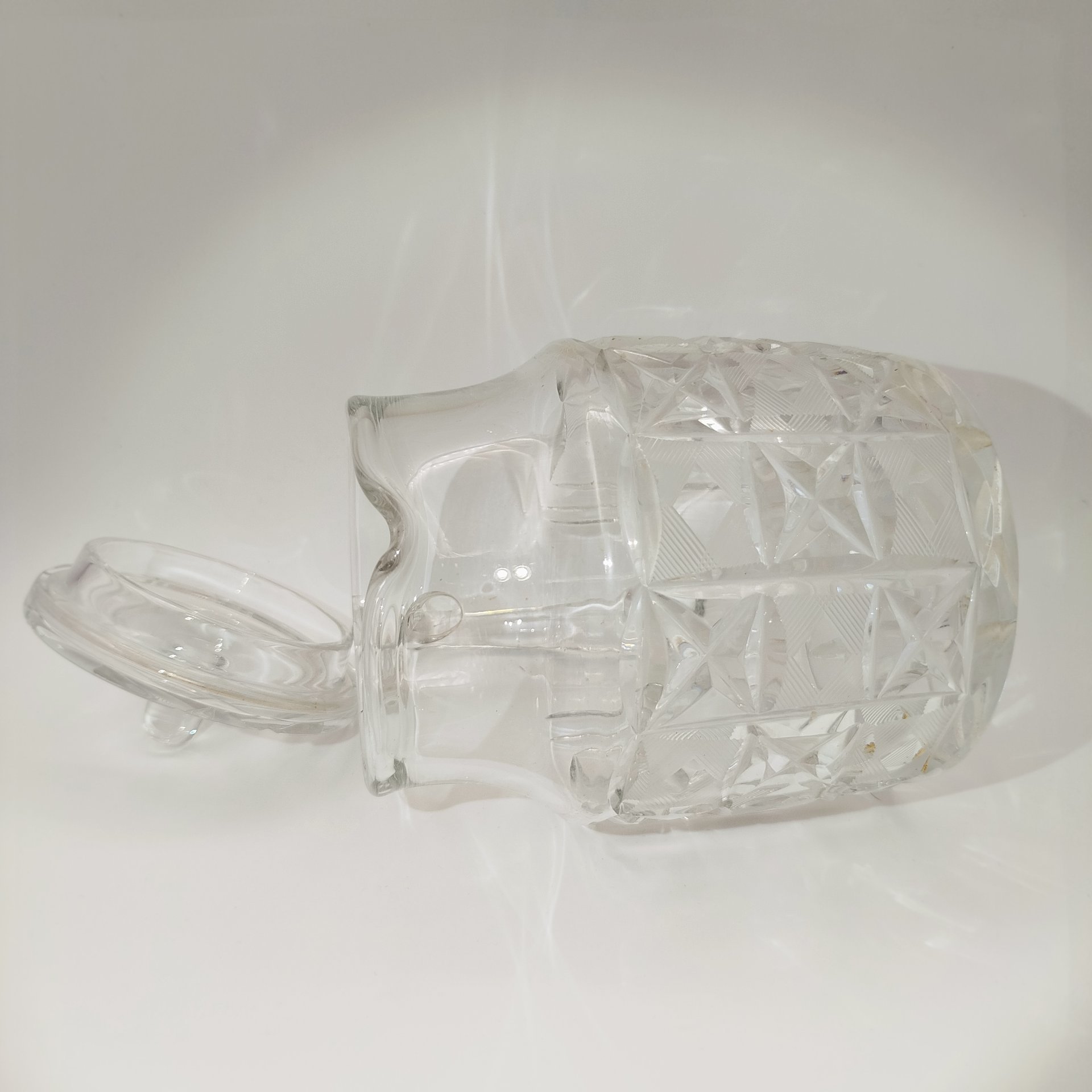 Кувшин "Алмазные квадраты", автор Л.О. Юрген, хрусталь, алмазная грань, Ленинградский завод художественного стекла (ЛЗХС), СССР, 1960-1980 гг.