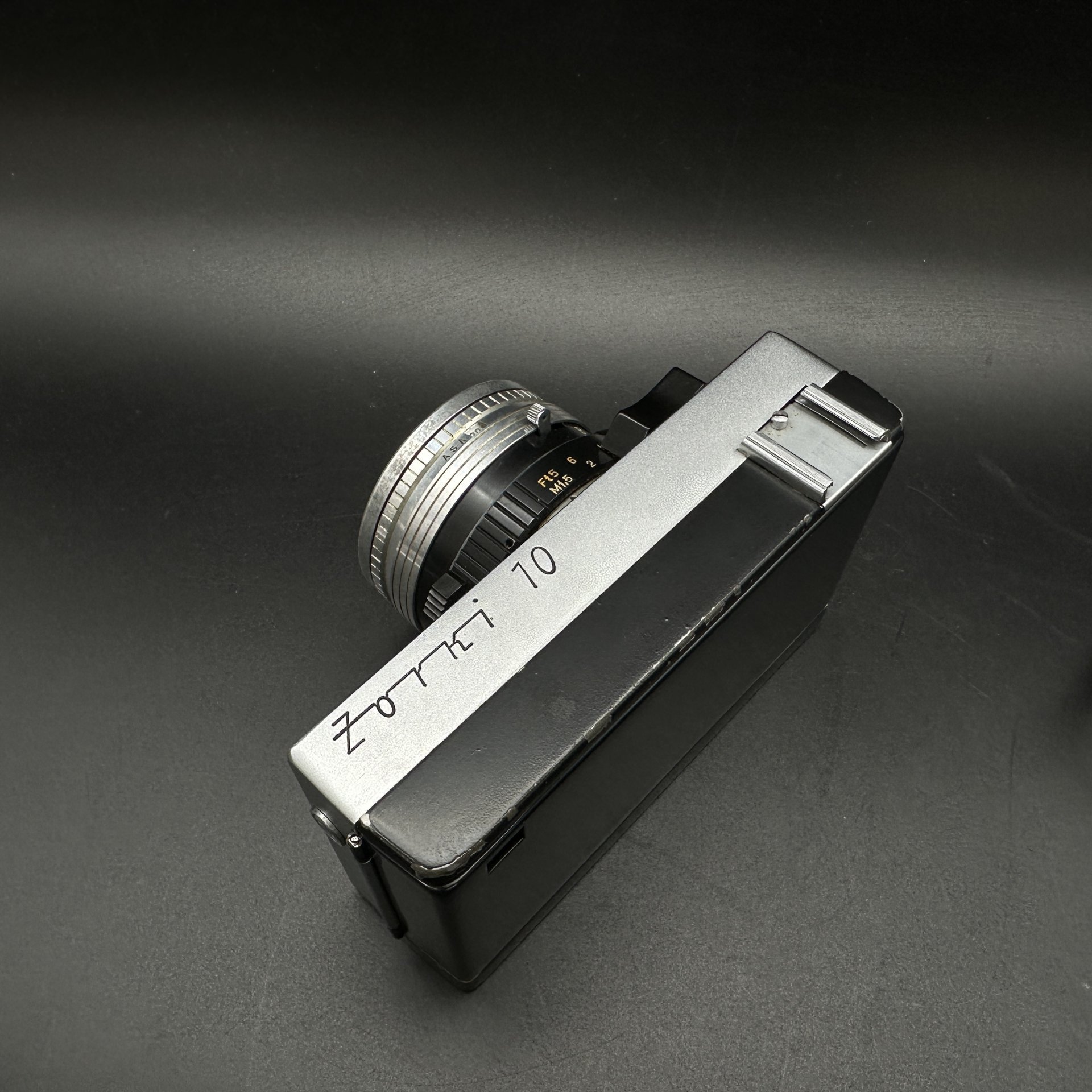 Фотоаппарат "Зоркий-10" с объективом "Индустар-63" в оригинальном кофре, Красногорский механический завод (КМЗ)