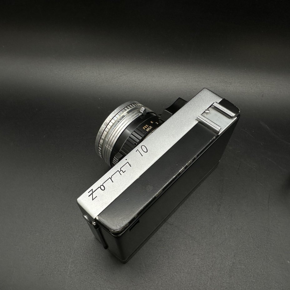 Фотоаппарат "Зоркий-10" с объективом "Индустар-63" в оригинальном кофре, Красногорский механический завод (КМЗ)