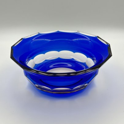 Ваза (конфетница) синего цвета с линзообразным декором